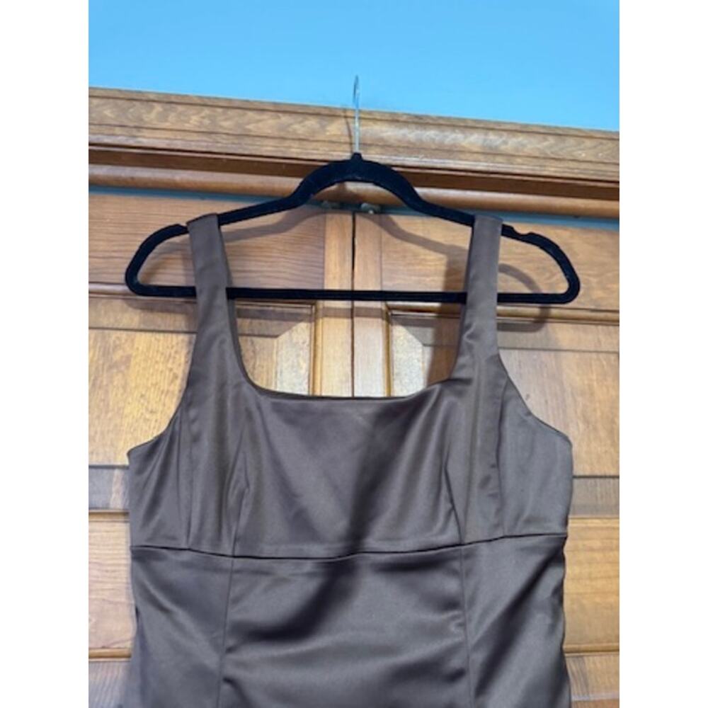Wilfred Aritzia Cocoa Brown Shine Satin Square Neck Mini Dress Quiet Luxury SZ 6 - Picture 3 of 12
